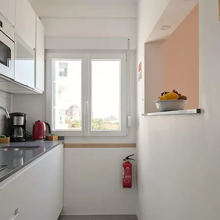 Myplacelisbon - Tagides River View